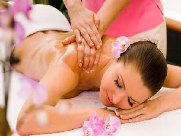 Ganzkörper Öl-/Aroma Massage Gutschein